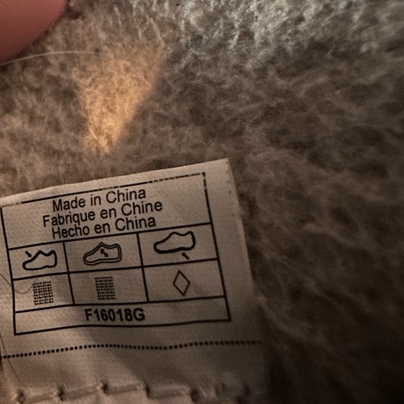 Sanuk Women's Nice Bootah Ojai Ankle Boot - Picture 8 of 9